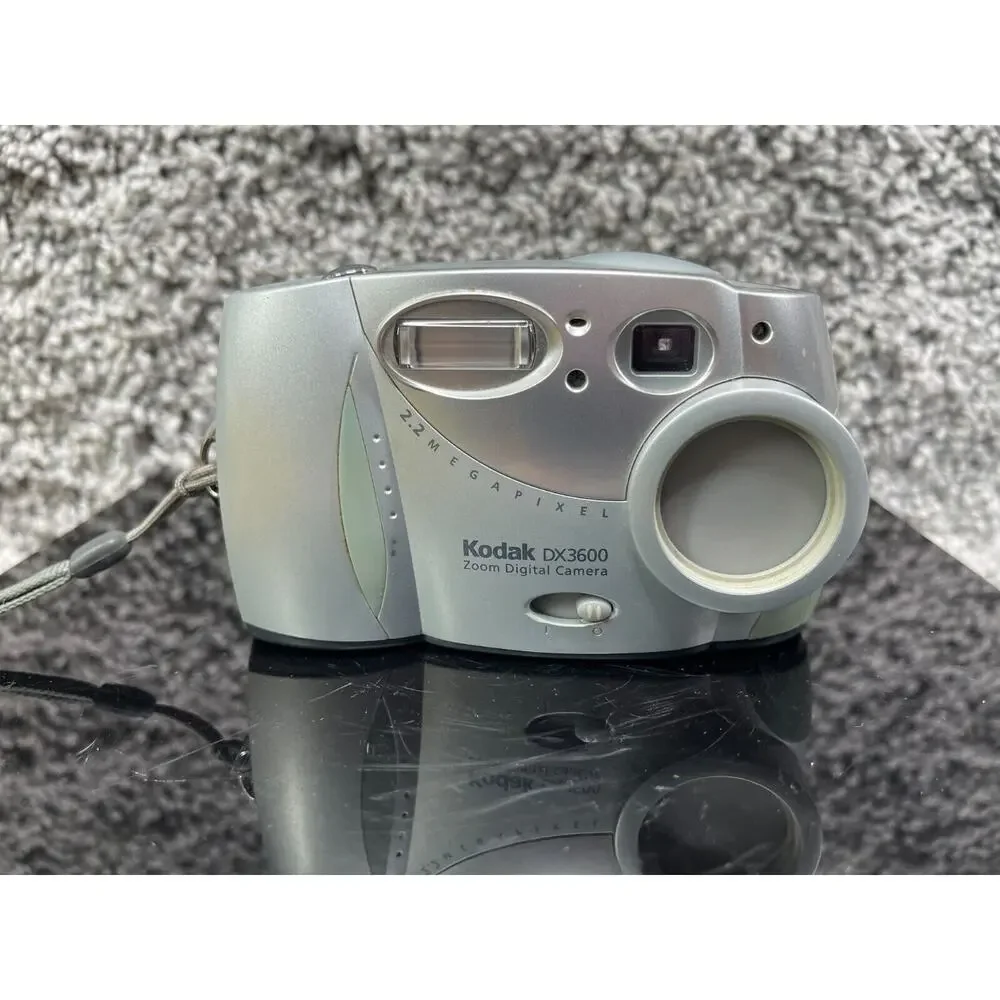 KODAK DX3600 Compact Zoom Digital Camera 2.2 Megapixel Battery Included